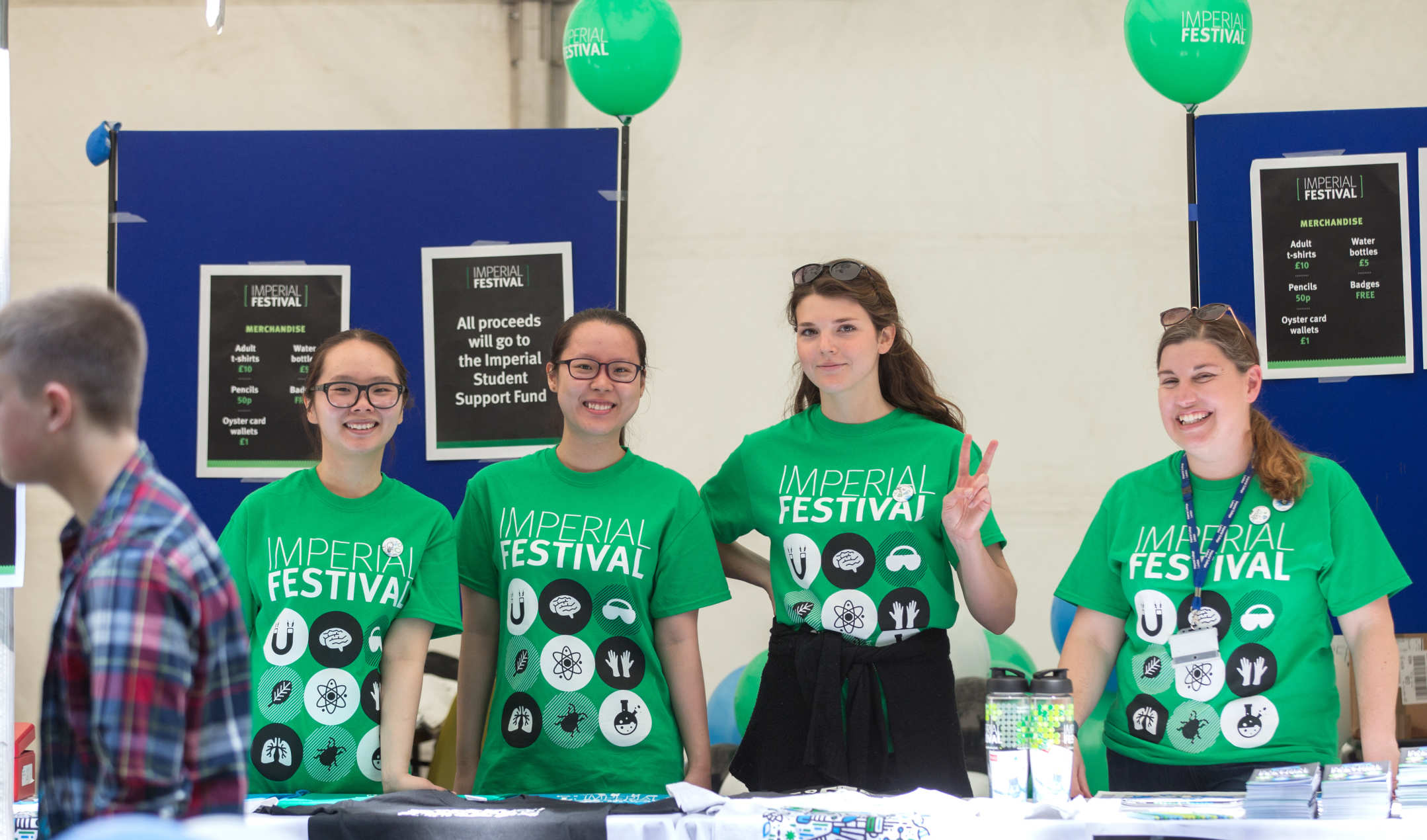 volunteers info tent