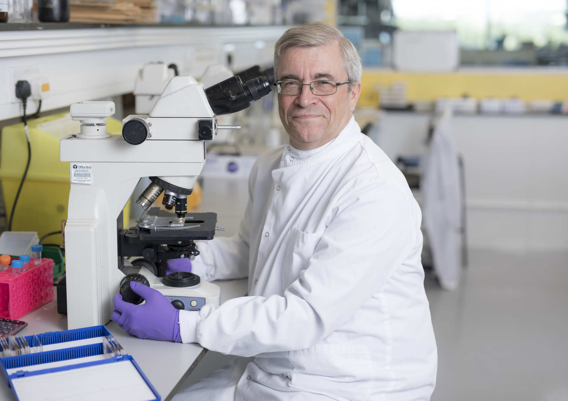 Professor Richard Reynolds in the lab