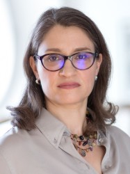 Picture of Professor Katharina D Hauck
