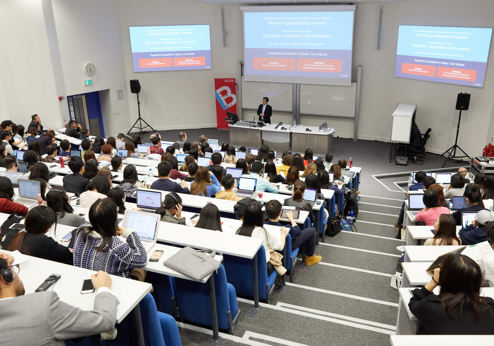Professor Tian gave insights into Huawei's success to Business School students