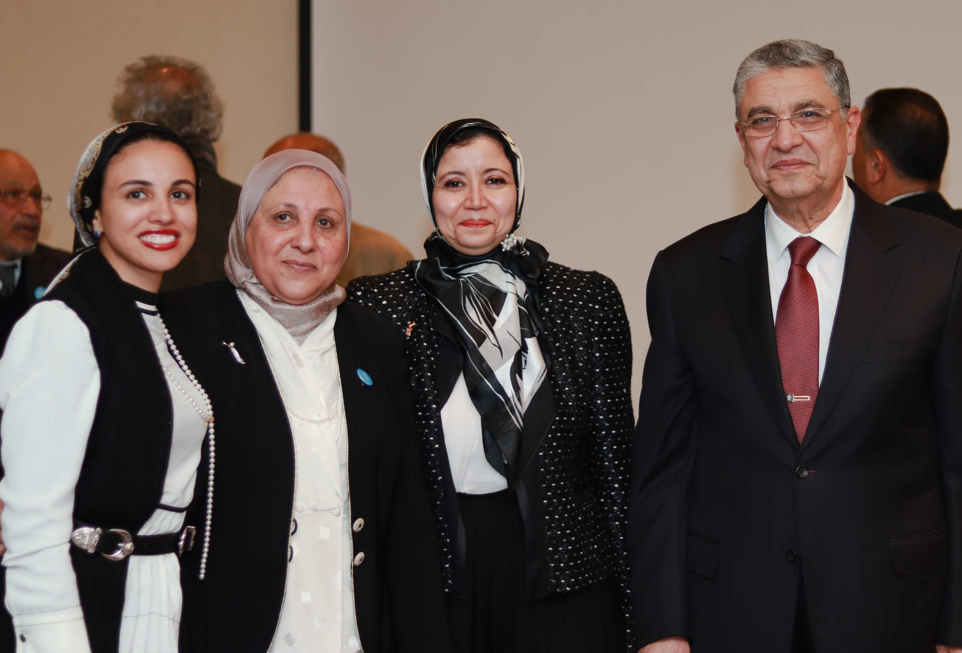 Egyptian Minister Dr Mohamed Shaker El Markabi met with Dr El-Bahrawy and fellow alumni
