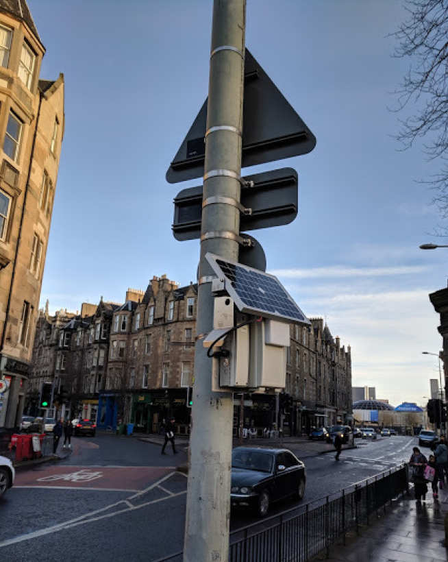 A solar powered Airspeck monitor attached to a lamp post (in Edinburgh)
