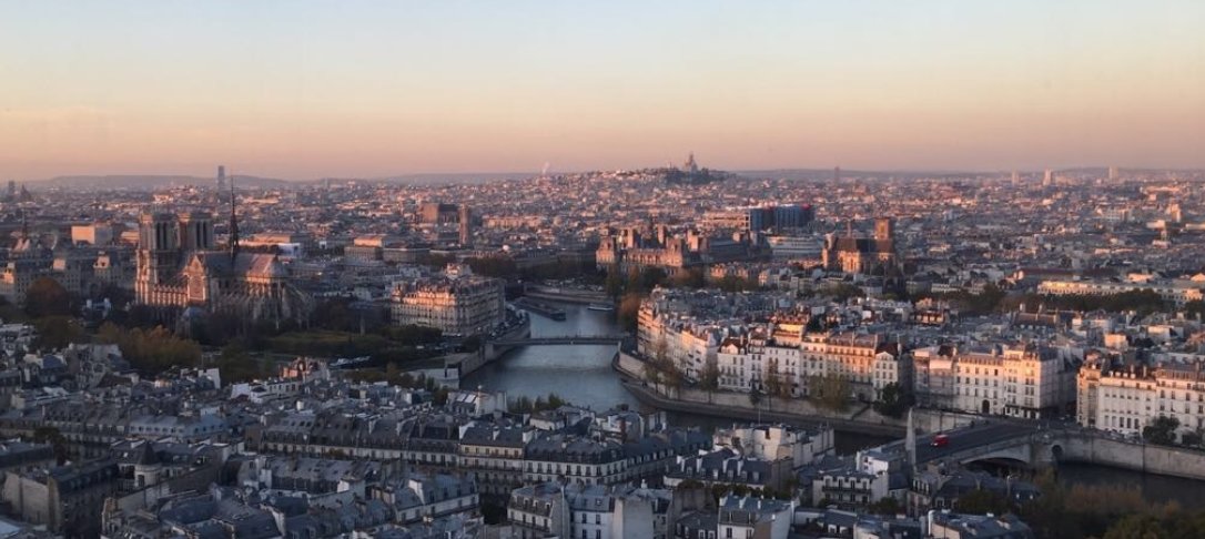 Paris skyline