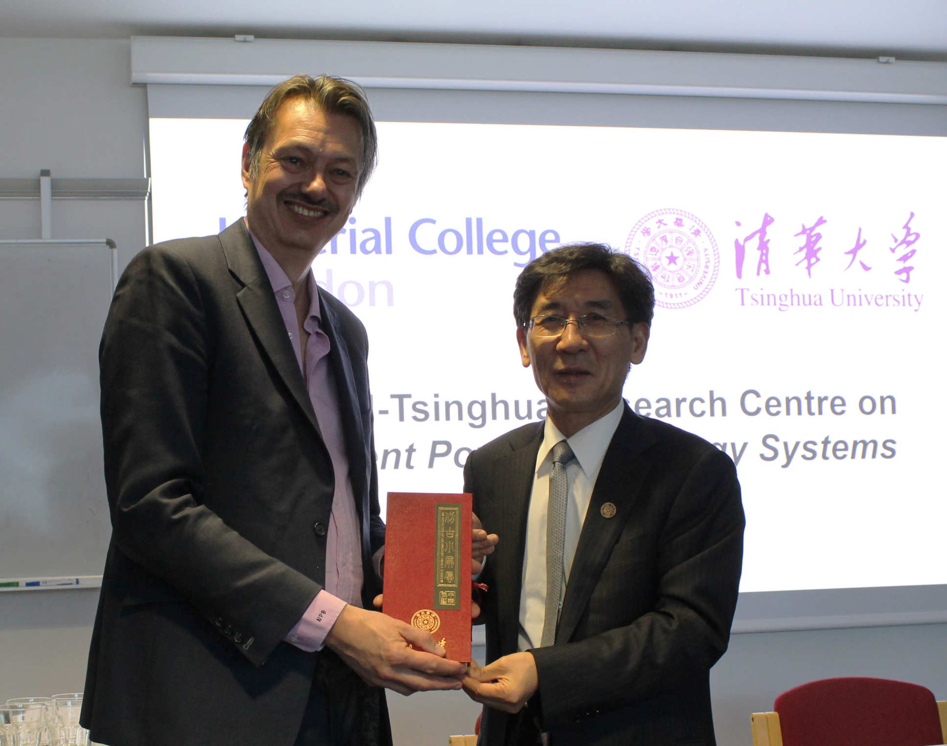 Professor Nigel Brandon, Dean of Engineering, Imperial College London, and  Vice President Qikun Xue, Vice President for Research, Tsinghua University