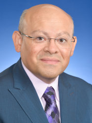 Picture of Professor Salvador Garcia Munoz