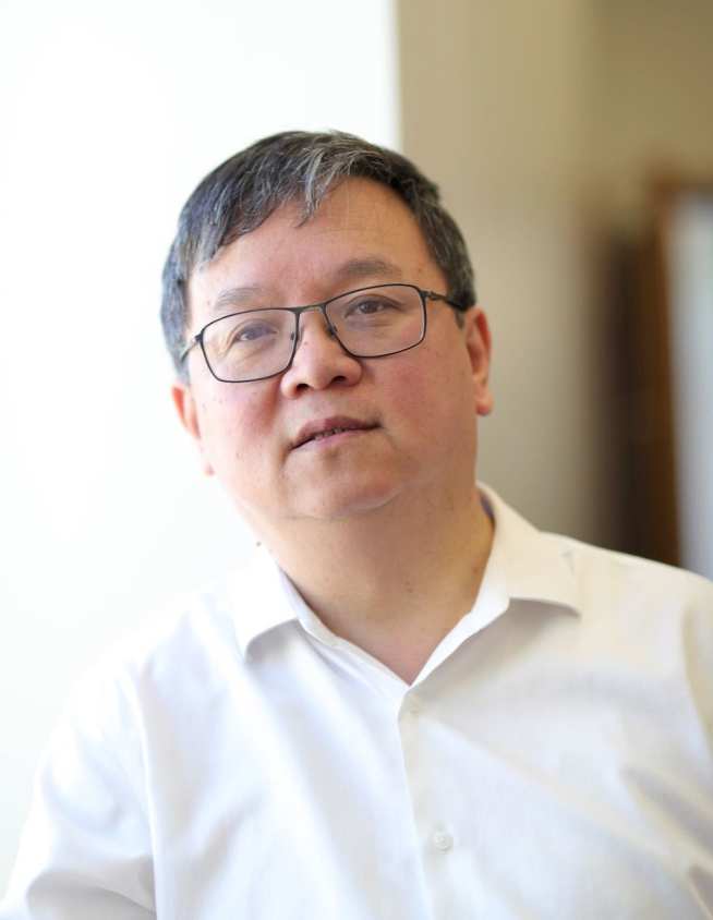 Photo of Professor Yi-Ke Guo