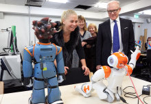 US Ambassador sees metabolic and robotic innovation at Imperial