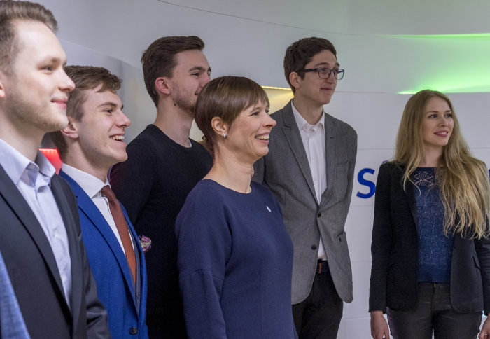 President Kersti Kaljulaid with Estonian students at Imperial