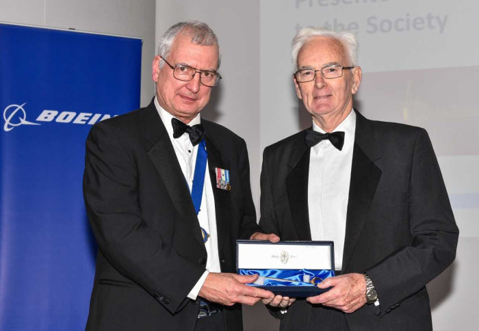 Professor Bearman receiving the award