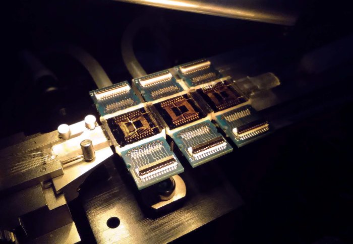Quantum photonics chips - photo by NQIT