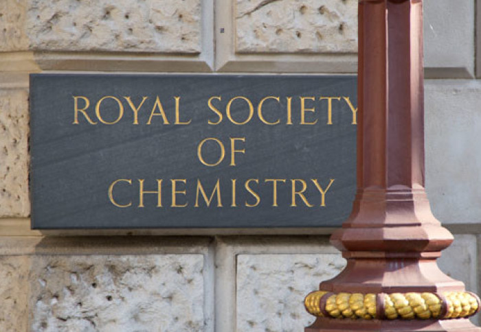 Plaque that reads 'Royal Society of Chemistry'