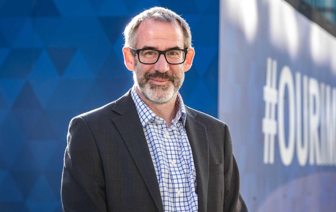 Professor Peter Haynes