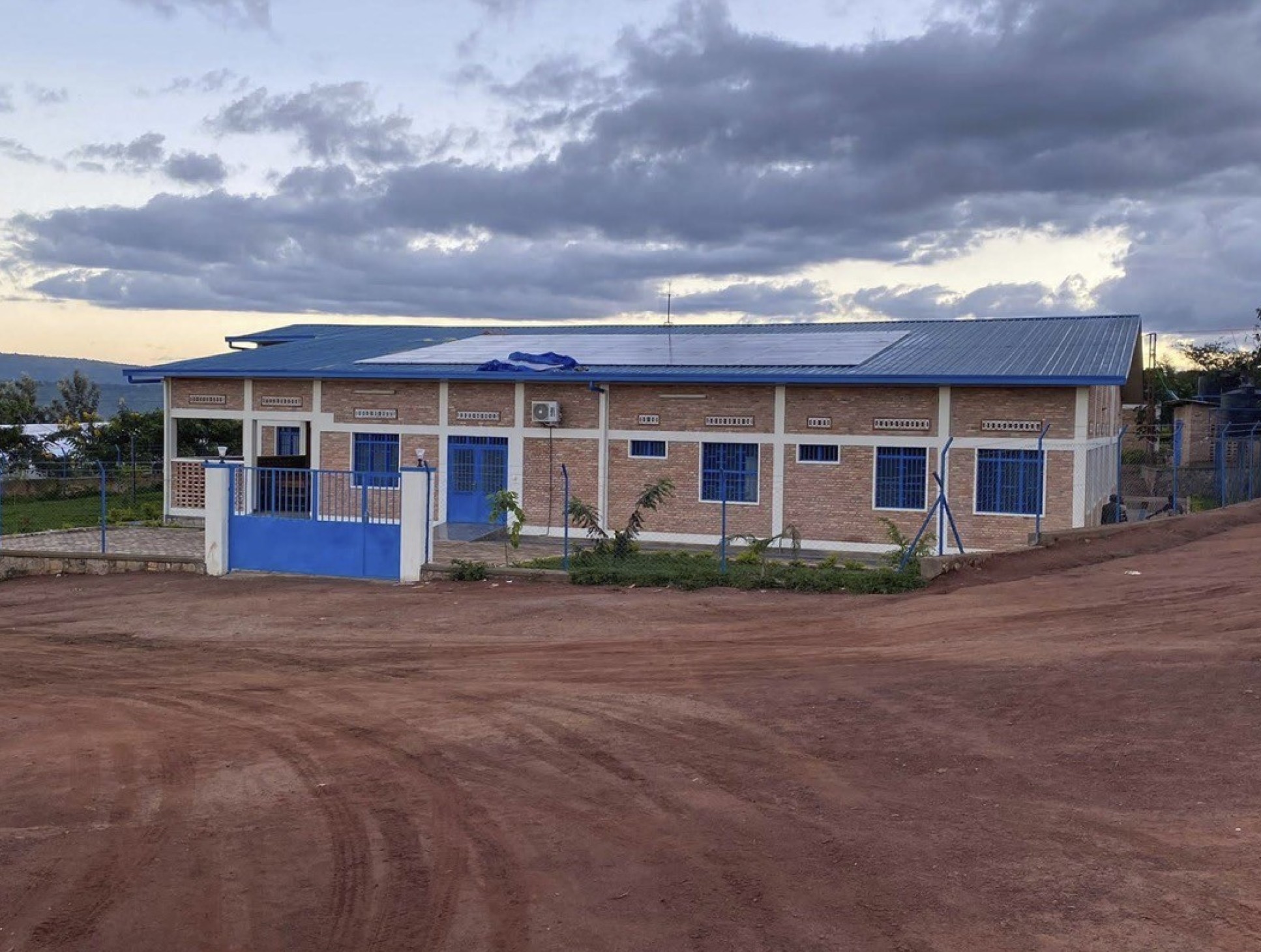 Health Centre at Mahama Refugee Camp in Rwanda with solar panels on the roof.