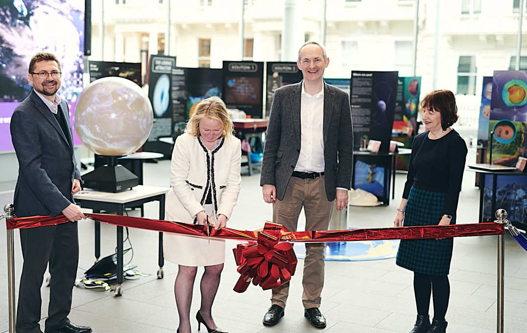 The official opening! L-R Professor Dan Crisan (Director MPECDT), Felicity Buchan MP, Professor Richard Craster (Dean of the Faculty of Natural Sciences, Imperial) and Professor Jennifer Scott (Director of Reading MPE CDT)