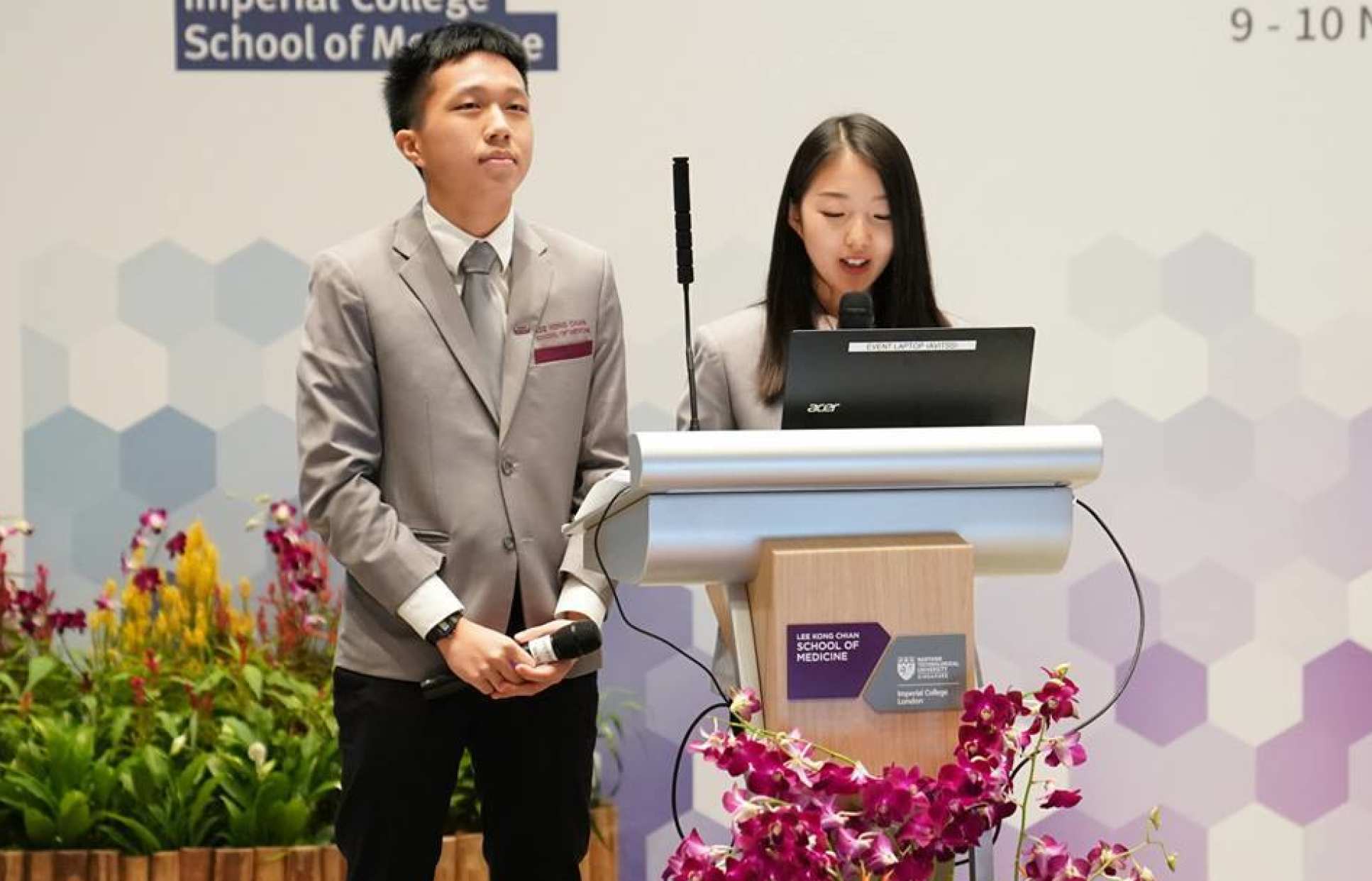 Transform MedEd was emceed by first year LKCMedicine student Zou Tang Ming and fourth year Imperial School of Medicine student Li Yu Meng.