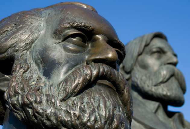 Statues of economists