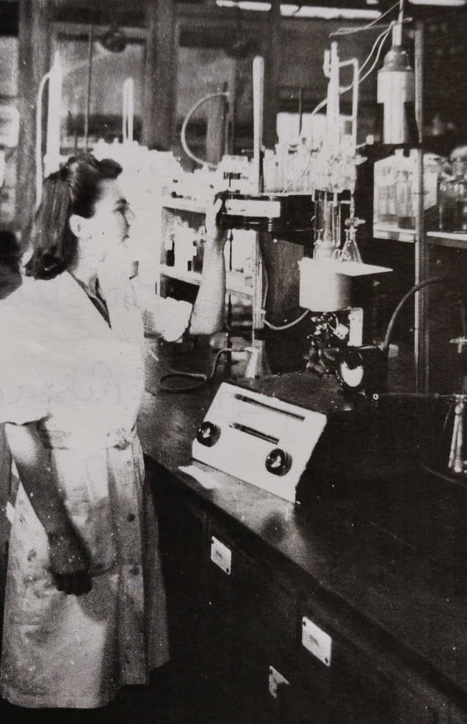 Phyllis at ICI Plastics Organic Research Lab 1943
