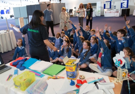 School children in the Research Zone