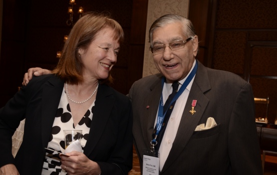 Alumnus and founder of the Imperial College Alumni Association of India, Jag Mohan Puri OBE with President Alice P. Gast