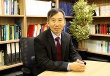 Professor Jianguo Lin talks about making cars lighter, more eco-friendly