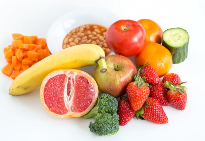 A selection of 10 portions of fruit and vegetables