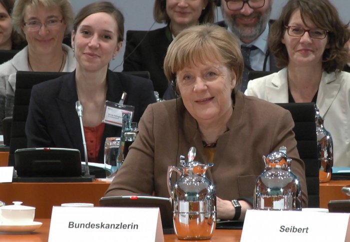 The German Chancellor exchanged perspectives on antimicrobial resistance with Imperial's Professor Alison Holmes