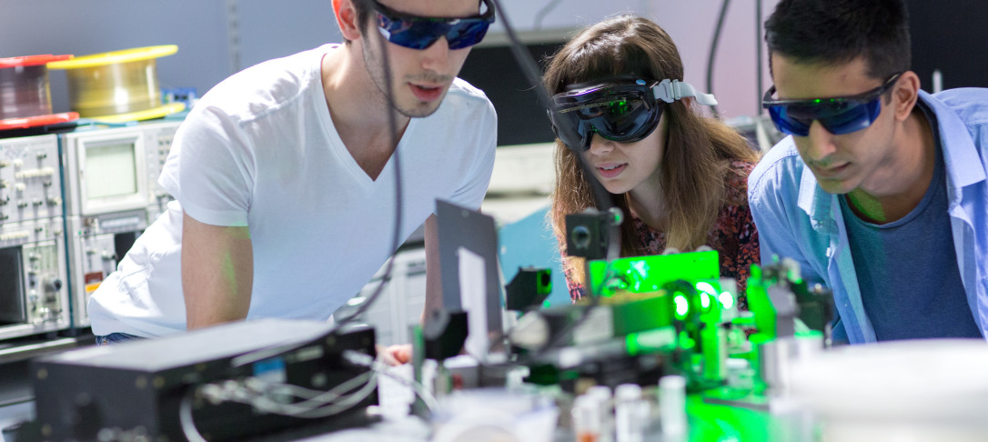 Undergraduate students in physics laboratory