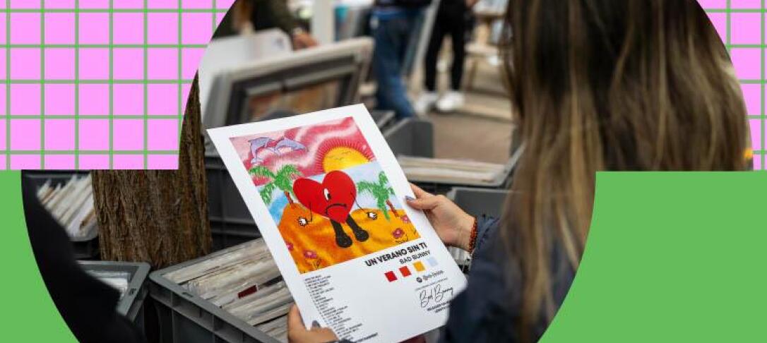 Students shopping for posters at Market Day