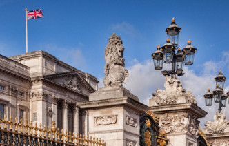Buckingham Palace gates