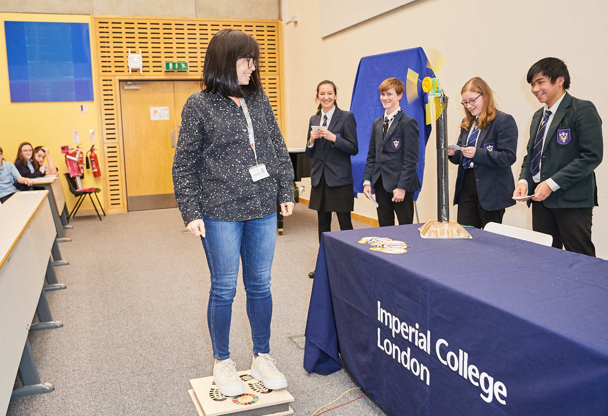 Dr Jess Wade trying out the piezoelectric plate