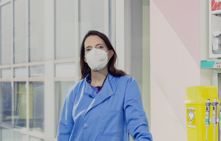 Professor Molly Stevens in her lab
