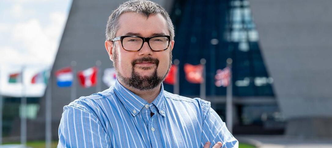 Dr. Mark Ross-Lonergan