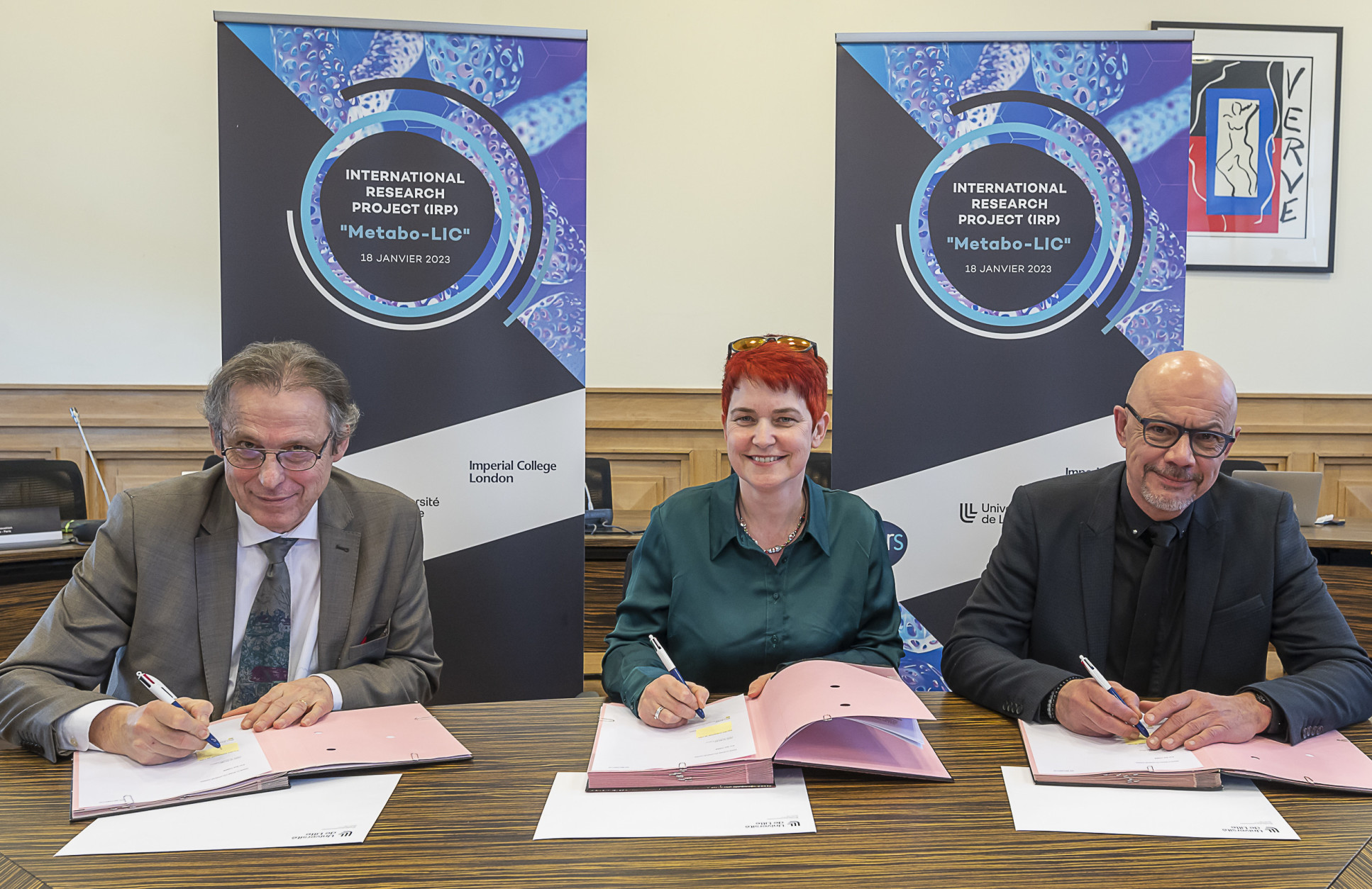 CNRS signing