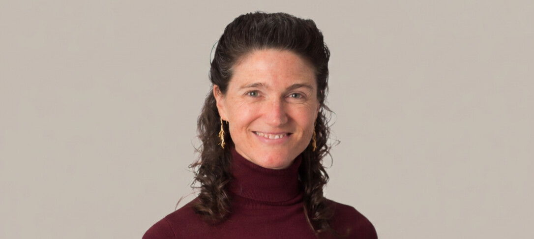 Dr Naomi Bardach