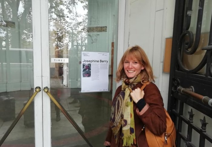 Josie Berry at an exhibition in Paris