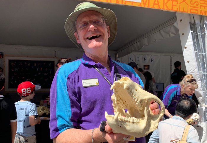 Andy, a learning volunteer from the Natural History Museum