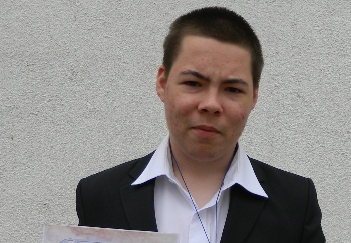 Adrian-Gabriel Murariu holding a certificate