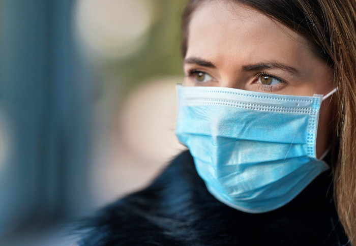 Woman wearing a mask during the COVID-19 pandemic