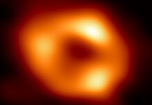 Shining ring around black holes recreated in the lab