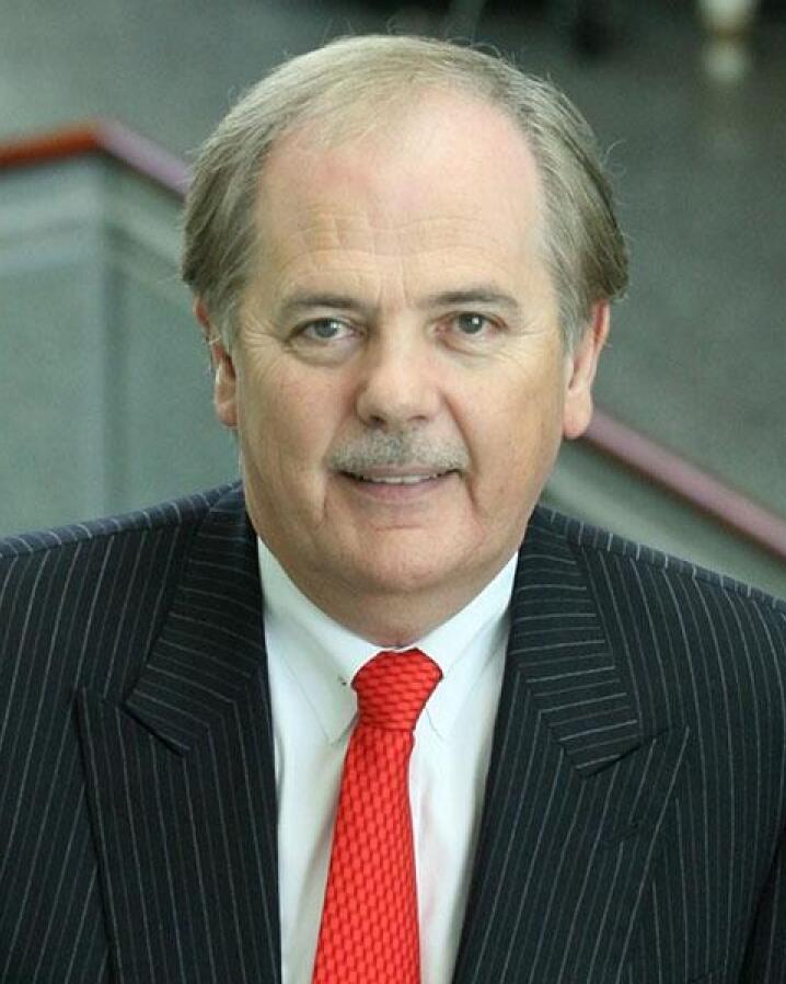 Professor Paul Whelton