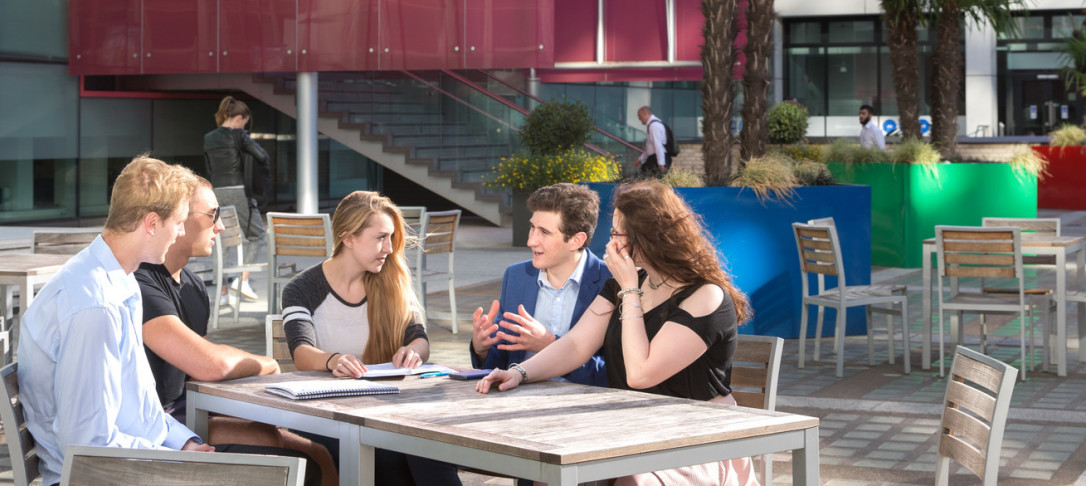 students on campus 