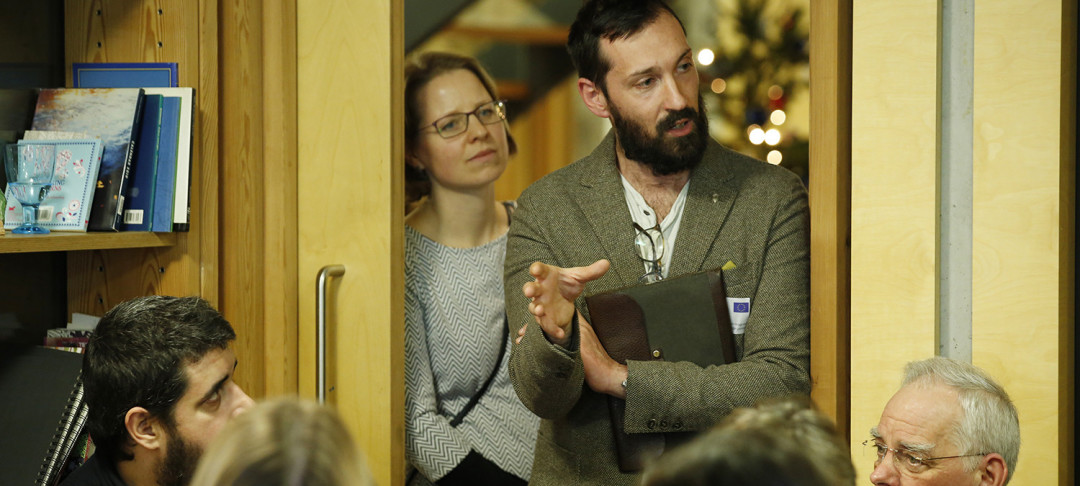 Scientists and patients having a conversation