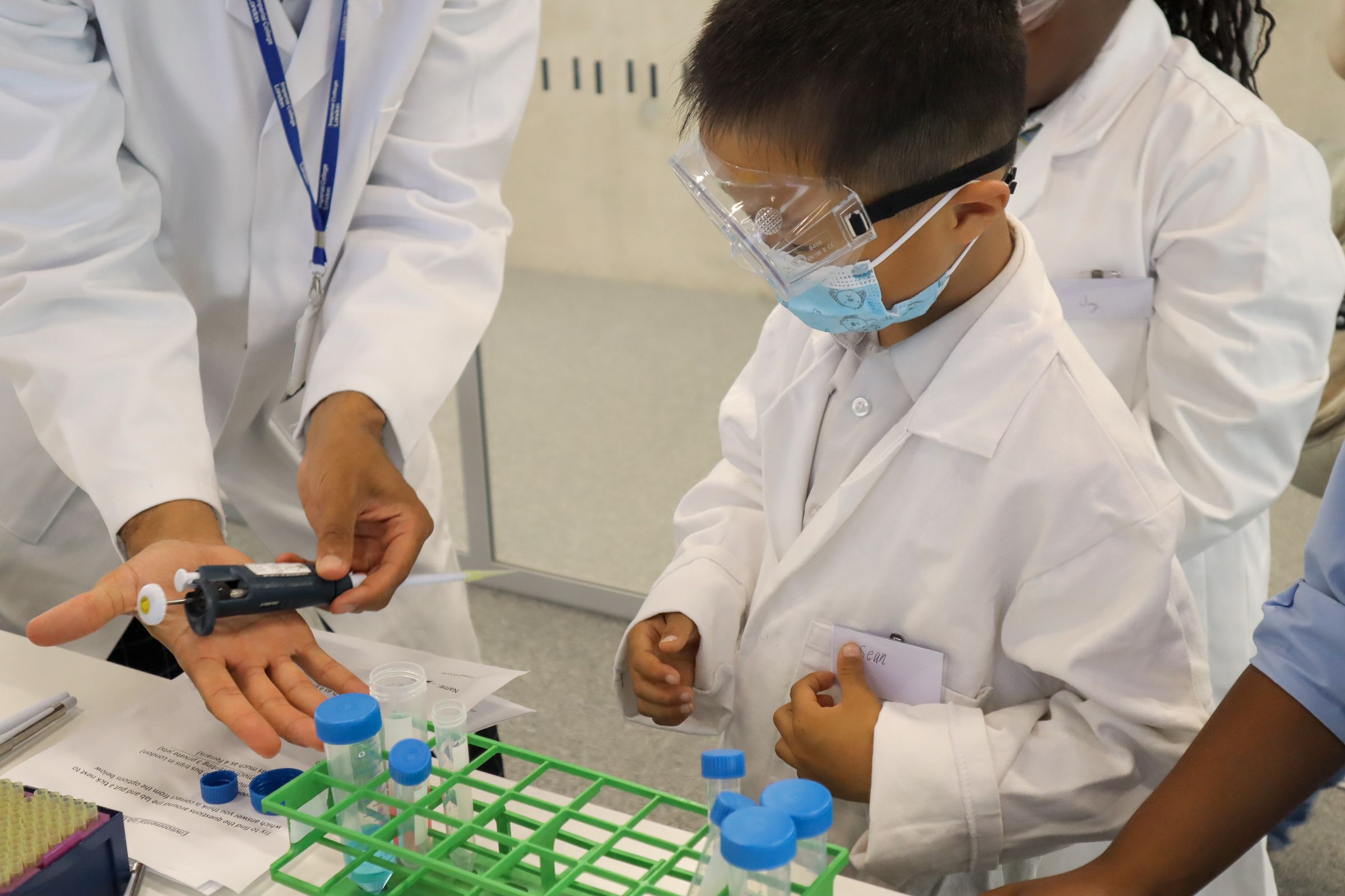 Community educational visit to Environmental Research Group, White City Campus