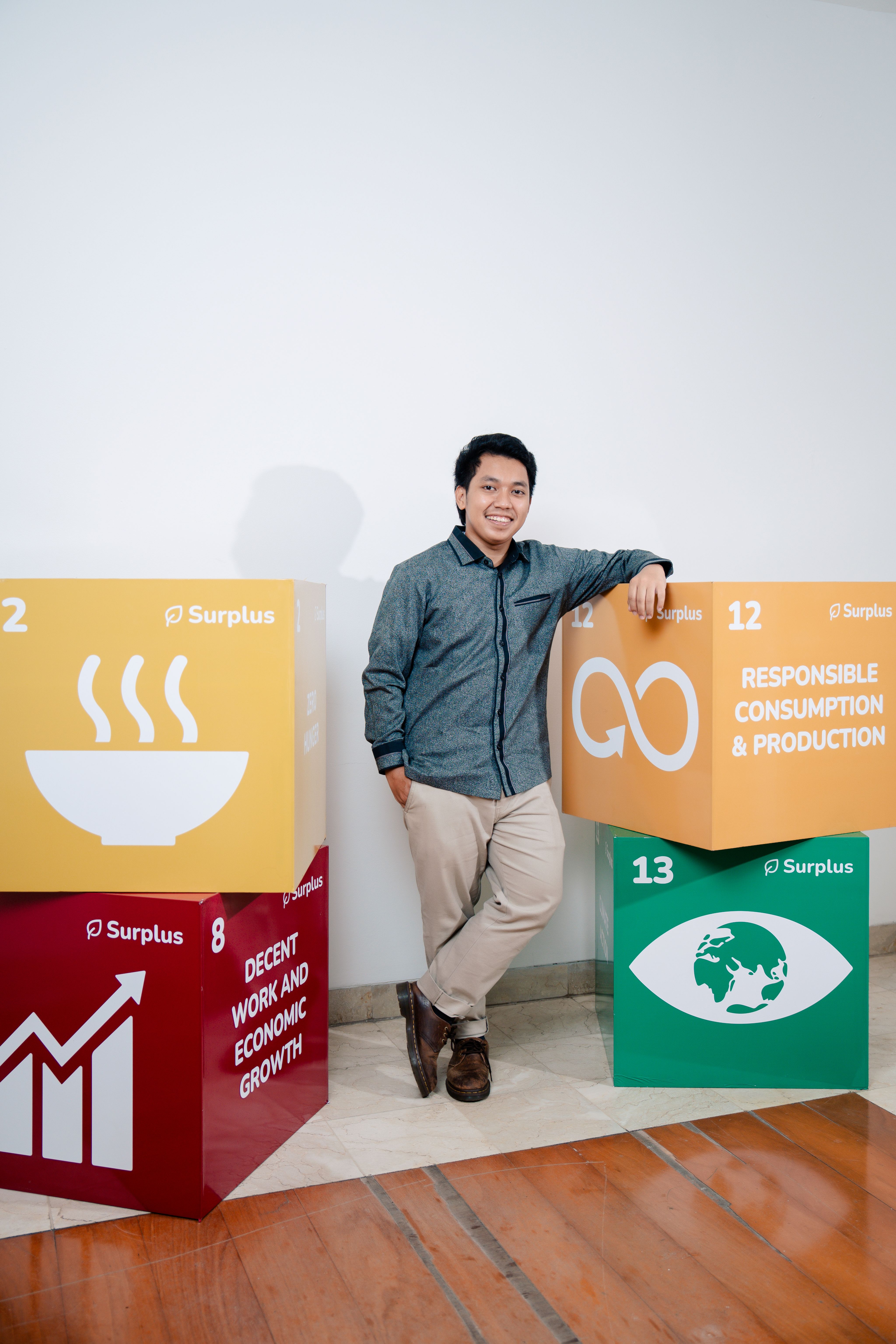 Agung Saputra in the Surplus offices