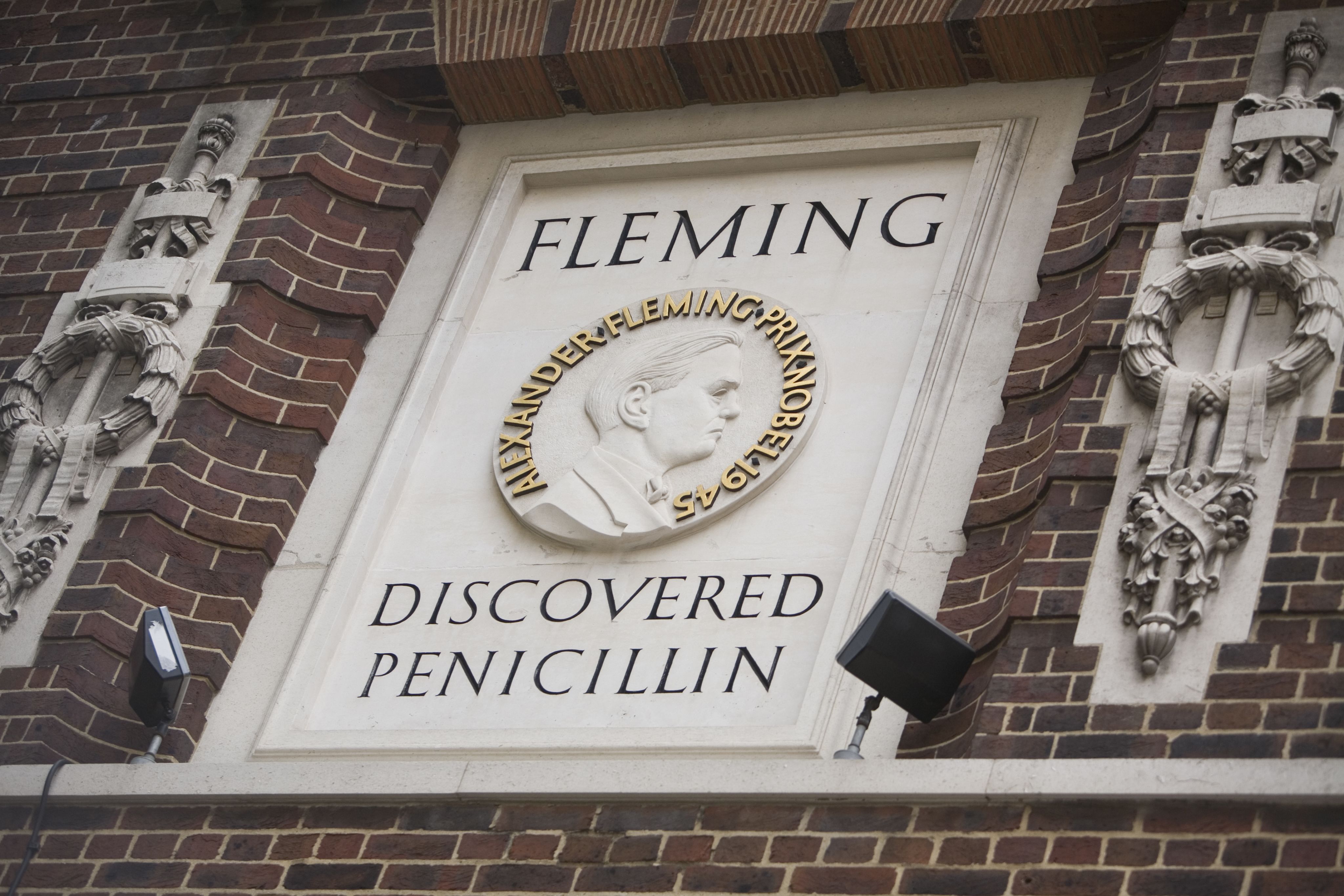 Sign at St Mary's Hospital Campus that reads 'Fleming discovered penicillin'