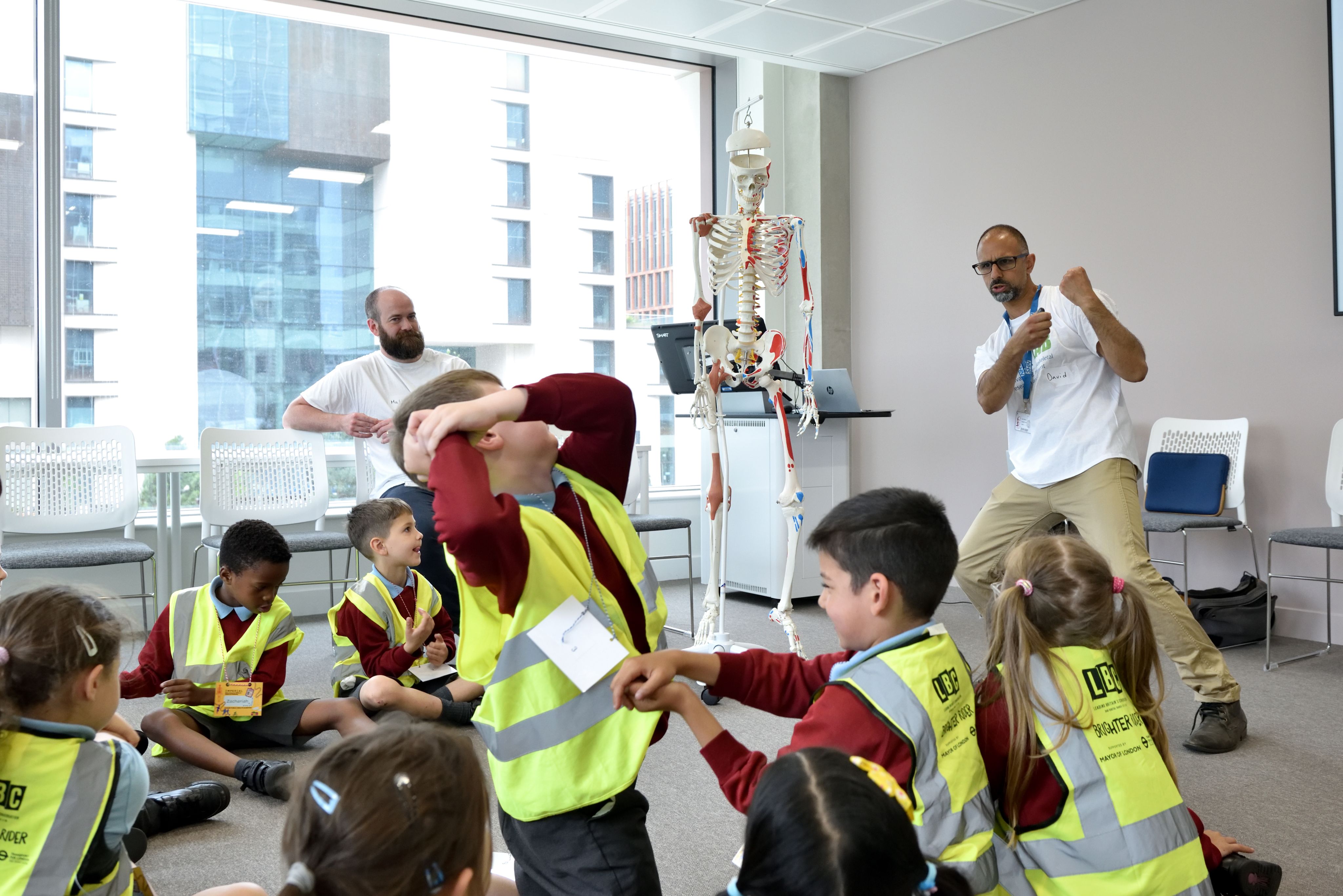 School children get an interactive lesson on MSK by Imperial researchers at the Mohn Centre