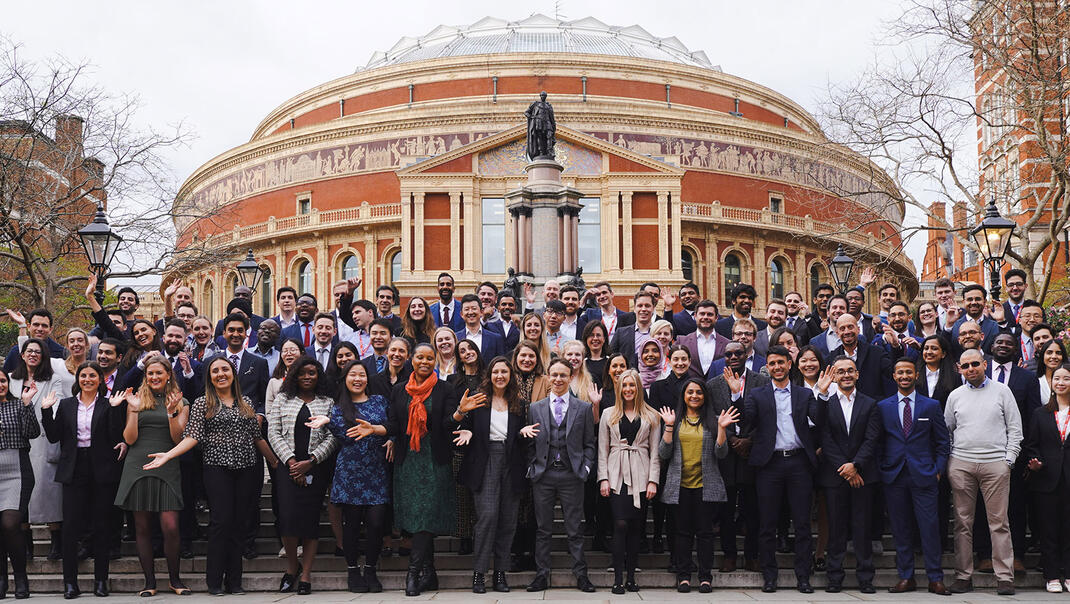 A photo of the Weekend MBA 2023 cohort in front of the Royal Albert Hall