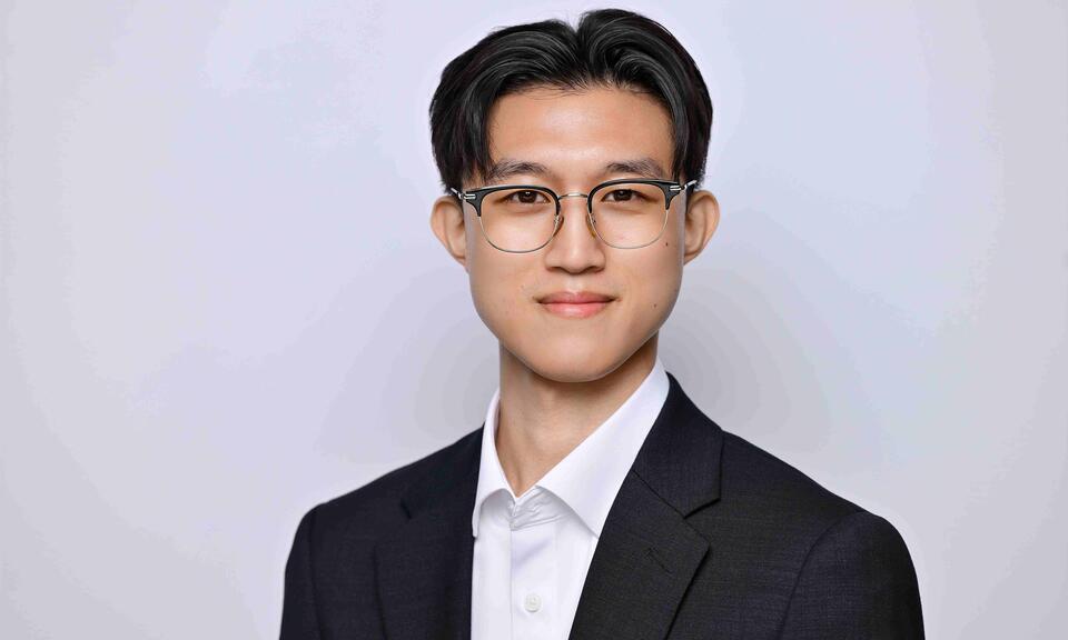 HyungJoo Lee
