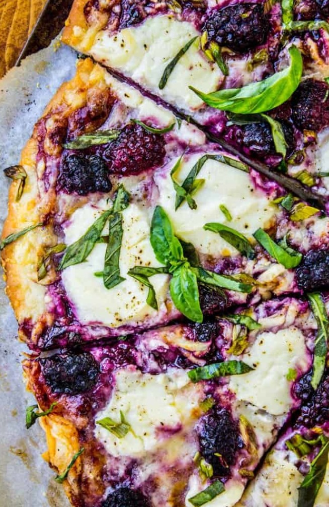 Blackberry Pizza