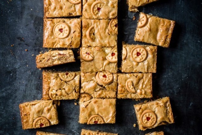 Jammie Dodgers Blondies